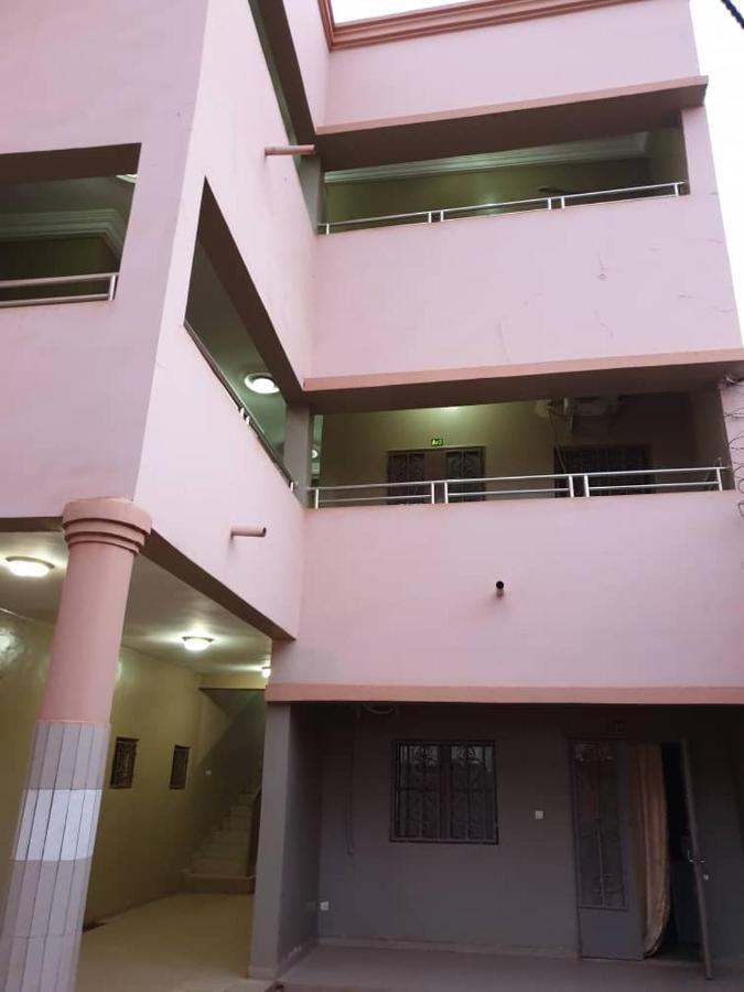 Immeuble Kcf Lägenhet Bamako Exteriör bild